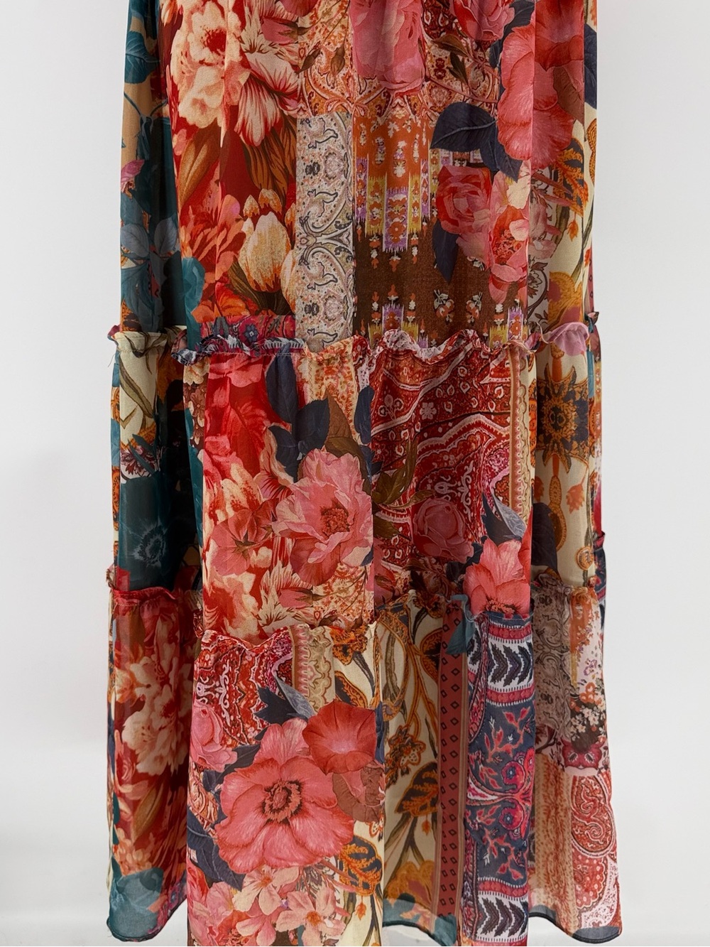 Chico’s Floral Patchwork Boho Midi Dress Smocked Waist Size 0.5 US 6 - Picture 6 of 7